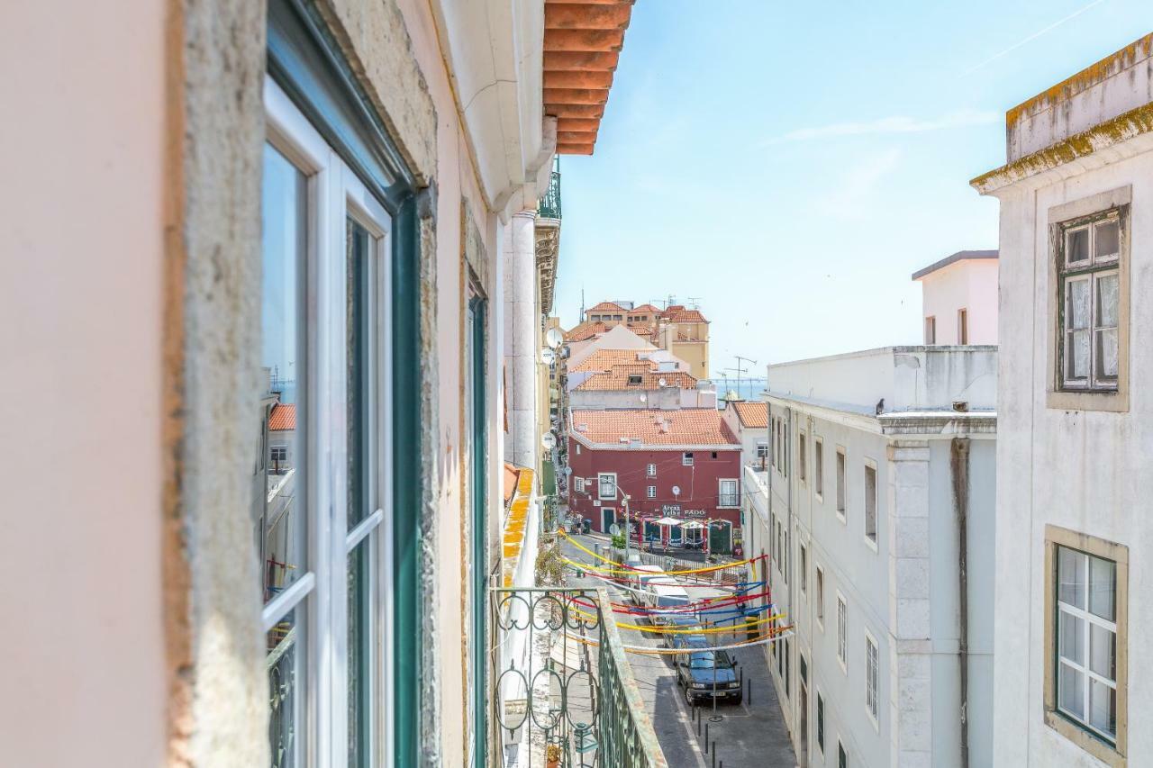 Alfama Spacious And Central Amazing Apartment, By Timecooler Лиссабон Экстерьер фото